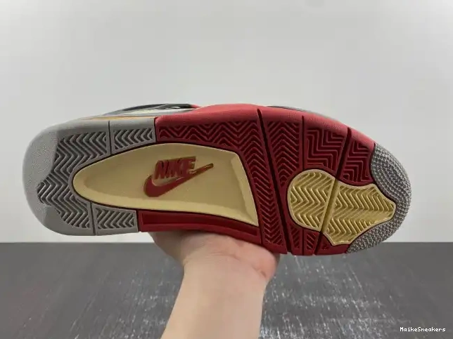 MaikeSneakers YEAR